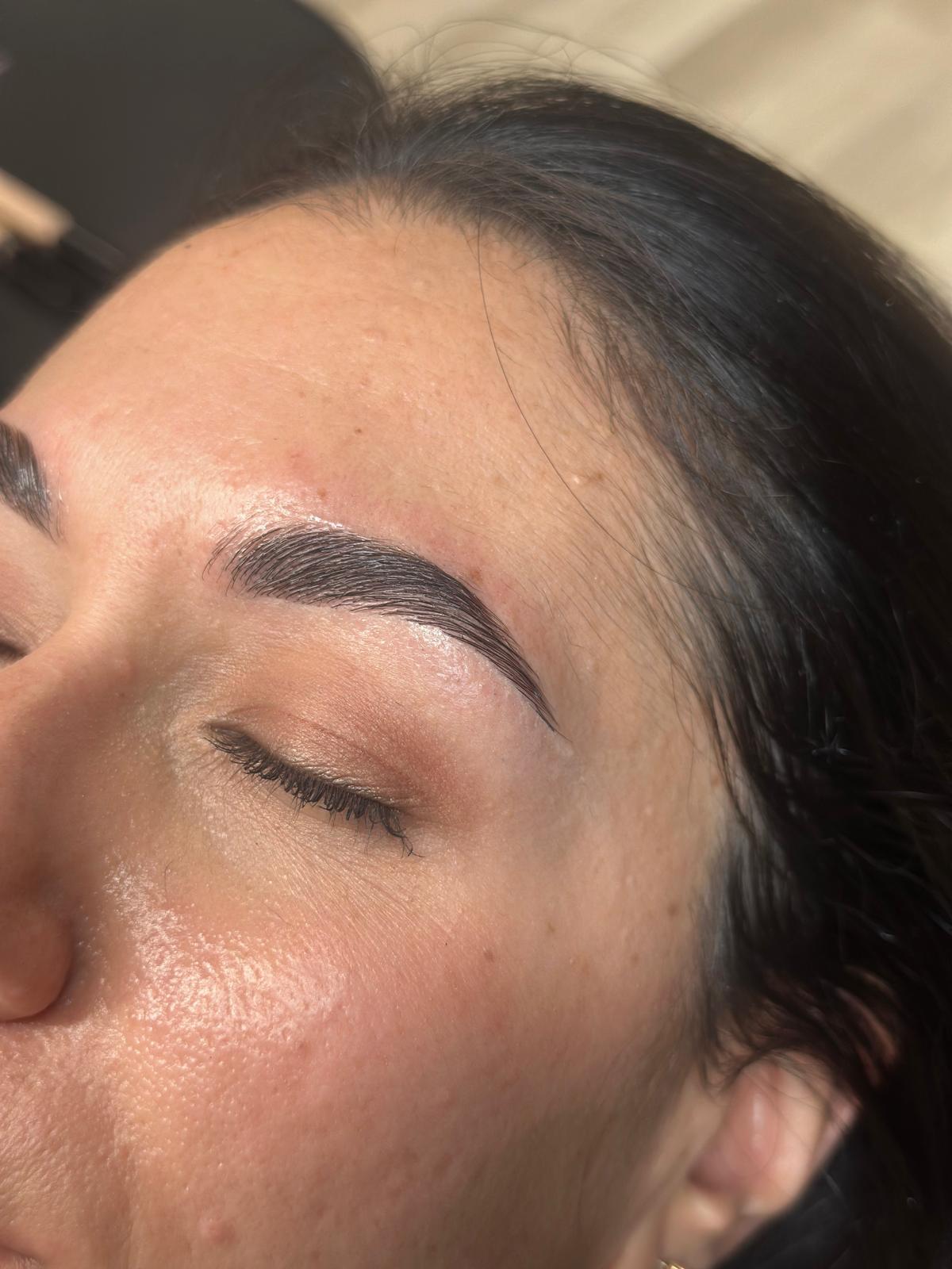 Laminado de Cejas en Granada