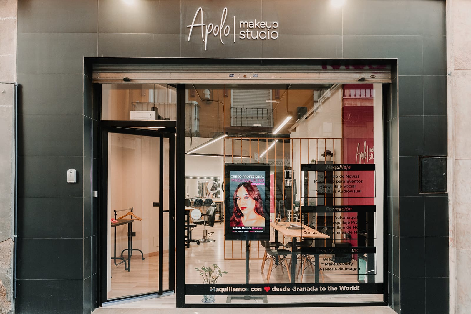 ¿Buscas un Curso Maquillaje fin de semana en Granada? Descubre nuestras Formaciones