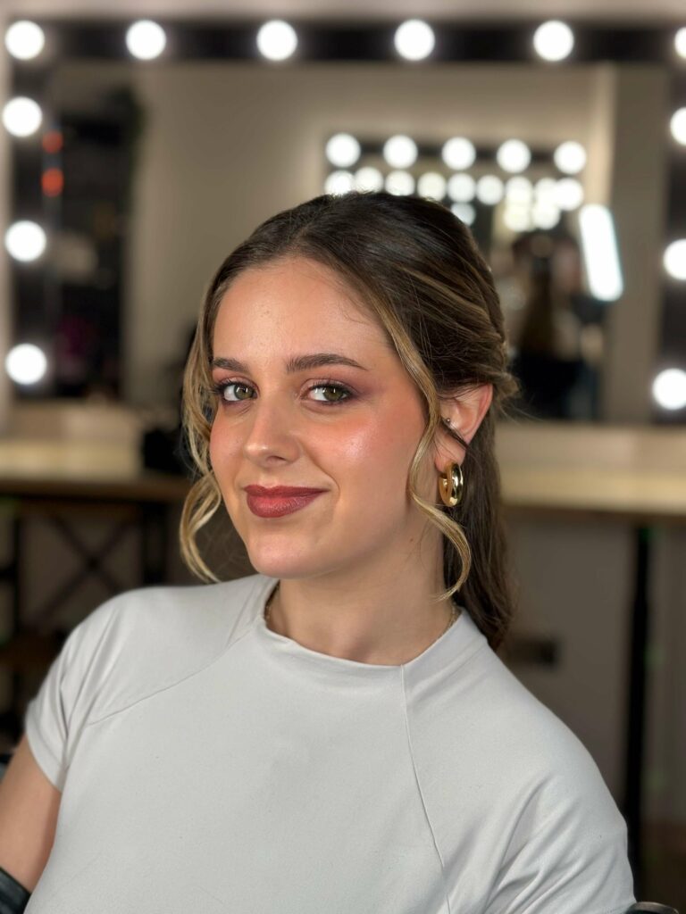 maquillaje-invitada-granada-y-perinado